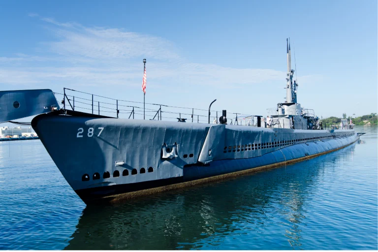 USS Bow Fin at Pearl Harbor