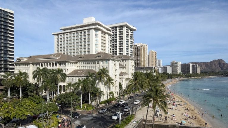 moana surfrider room choices
