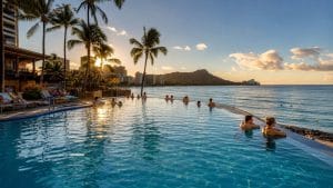 sheraton waikiki infinity pool views