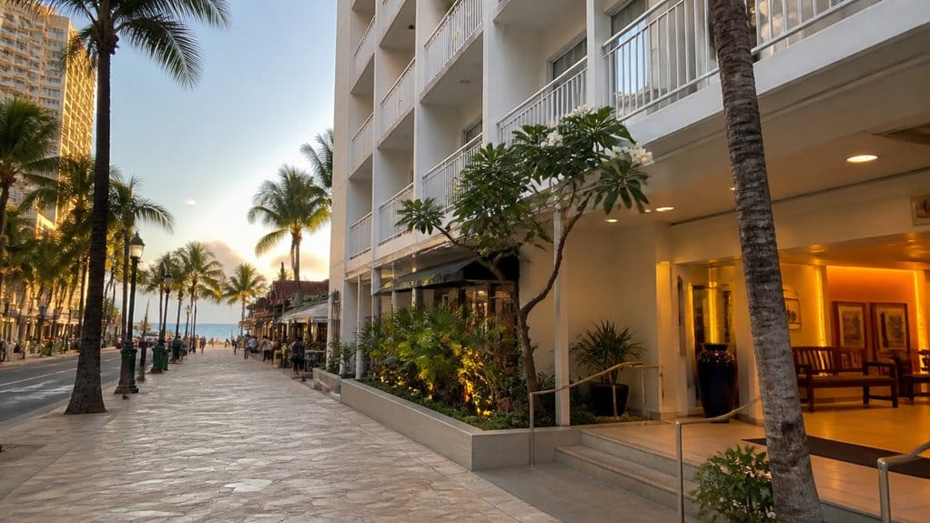 affordable waikiki hotels near beach