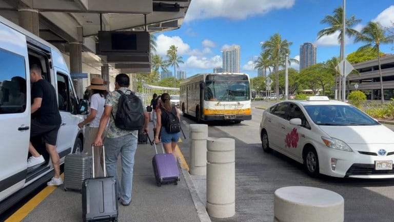 airport to waikiki transport options