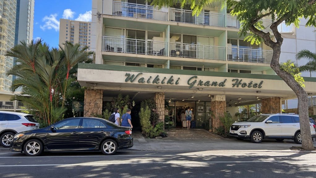 budget waikiki hotel near zoo