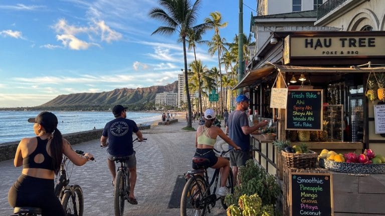 honolulu food history ocean views