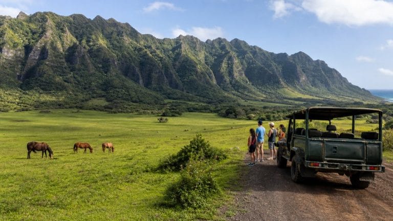 kualoa ranch movie tour