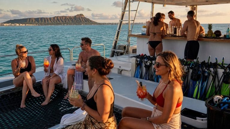 oahu adult snorkel cruise with open bar