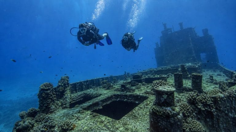 oahu two tank wreck diving