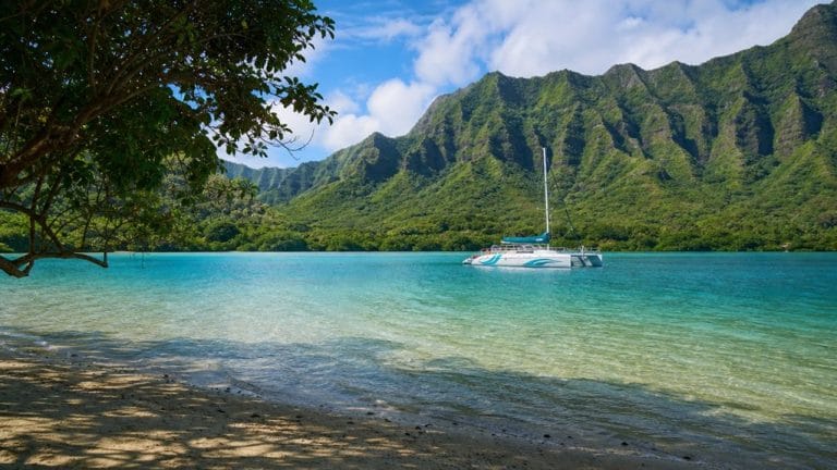 scenic kualoa island boat tour