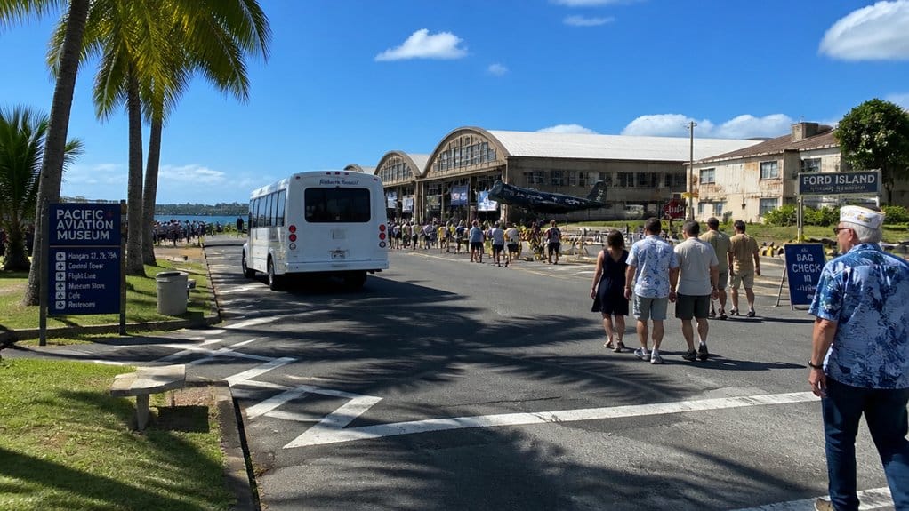use shuttle for ford island
