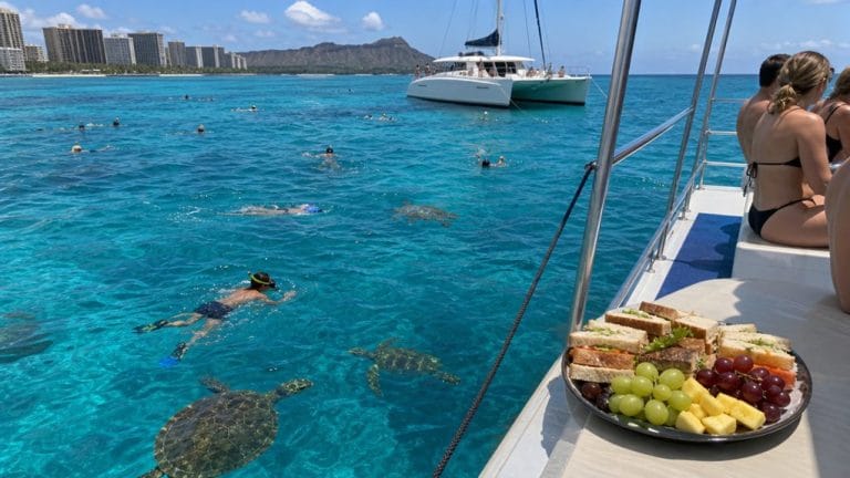 waikiki catamaran snorkel lunch