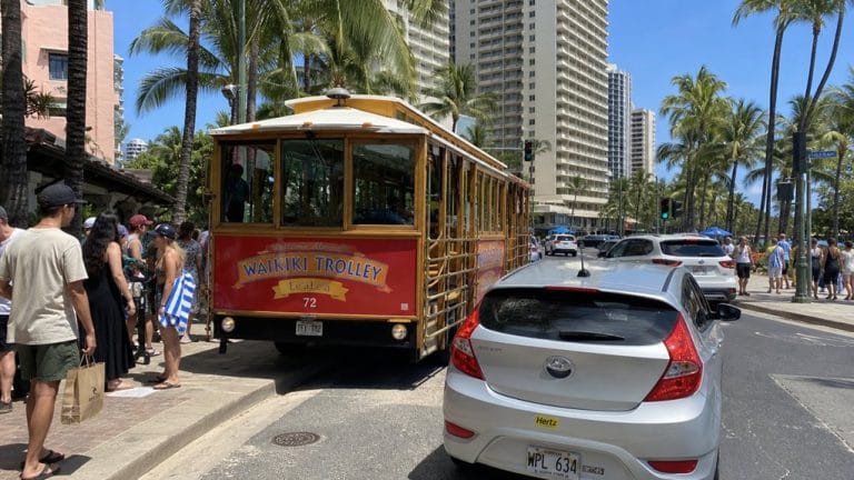 waikiki trolley versus rental car