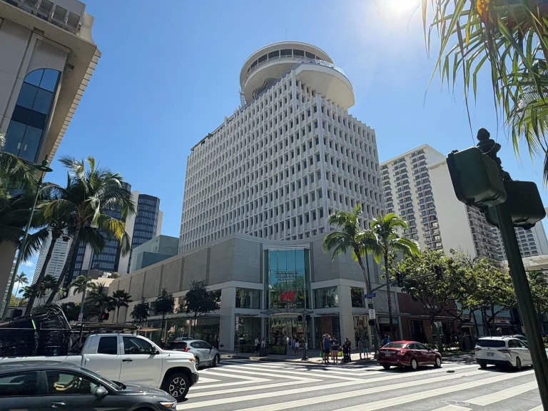 A photo of FIRST CABIN INTERNATIONAL HAWAII showing the property and rooms.