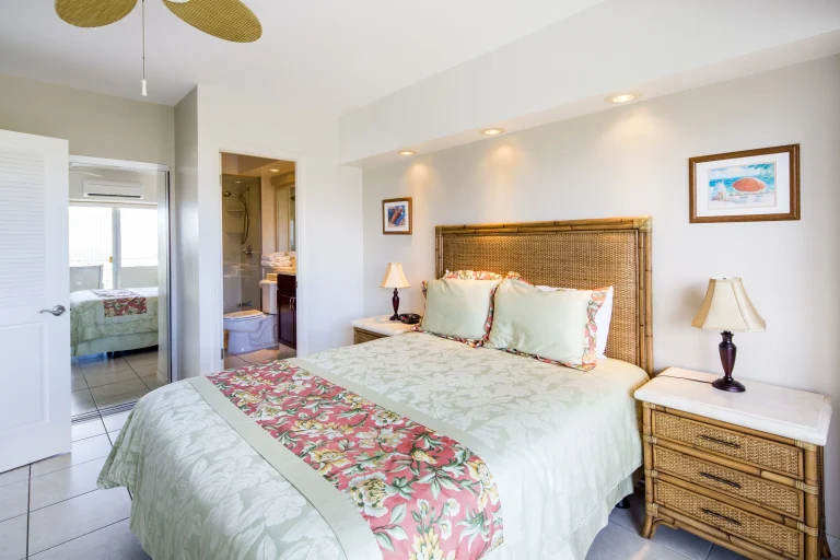 A photo of Waikiki Shore by OUTRIGGER showing the property and rooms.