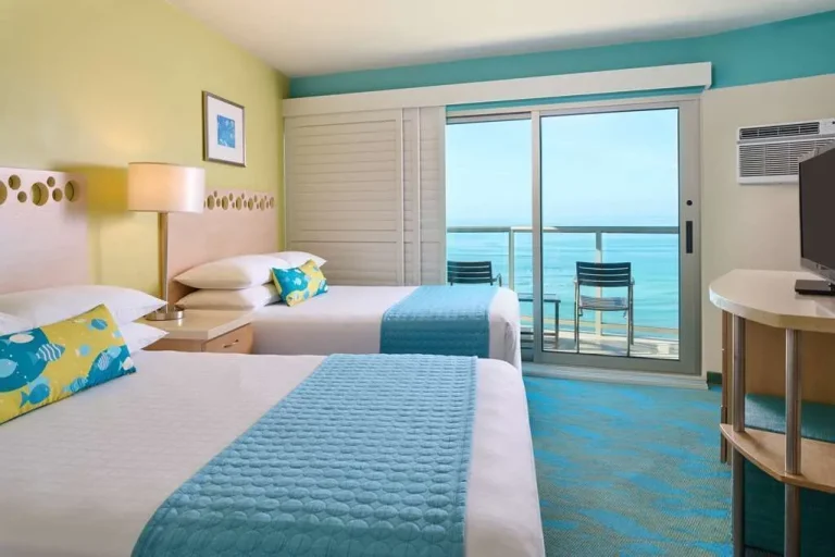 A photo of Waikiki Circle Hotel By Castle showing the property and rooms.