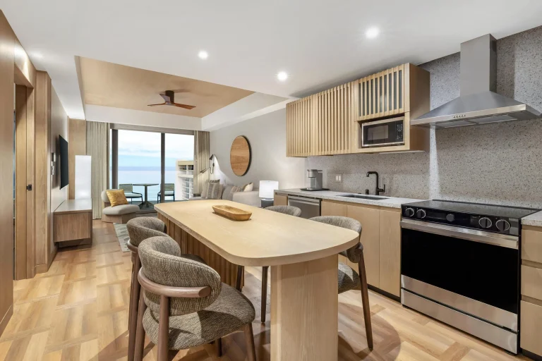 A photo of Hilton Club Ka Haku Honolulu showing the property and rooms.