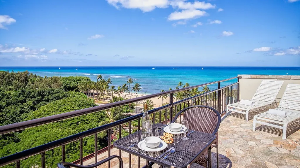 A photo of Castle at Waikīkī Grand showing the property and rooms.