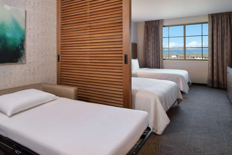 A photo of Four Seasons Resort Oahu at Ko Olina showing the property and rooms.