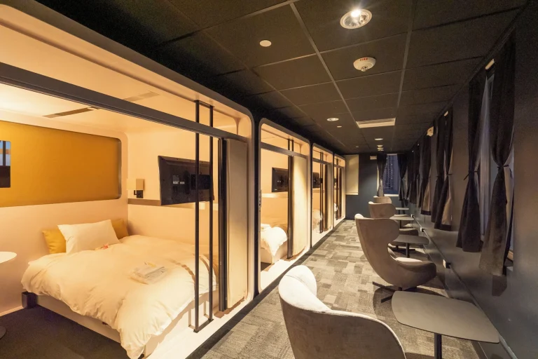A photo of FIRST CABIN INTERNATIONAL HAWAII showing the property and rooms.