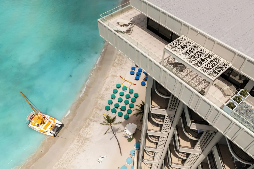 A photo of Moana Surfrider, A Westin Resort & Spa, Waikiki Beach showing the property and rooms.