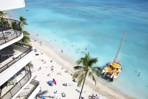 A photo of Moana Surfrider, A Westin Resort & Spa, Waikiki Beach showing the property and rooms.