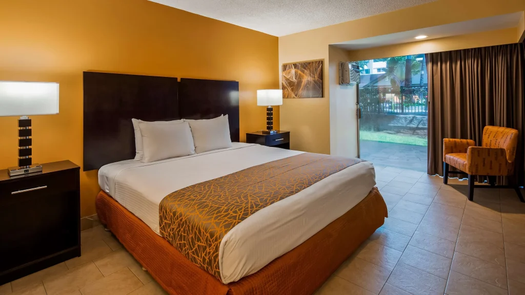 A photo of Best Western The Plaza Hotel Honolulu Airport - Free Breakfast showing the property and rooms.