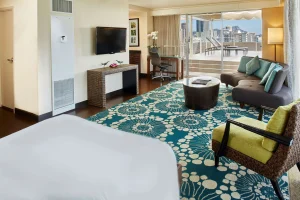 A photo of DoubleTree by Hilton Hotel Alana - Waikiki Beach showing the property and rooms.