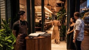 honolulu bar leather apron