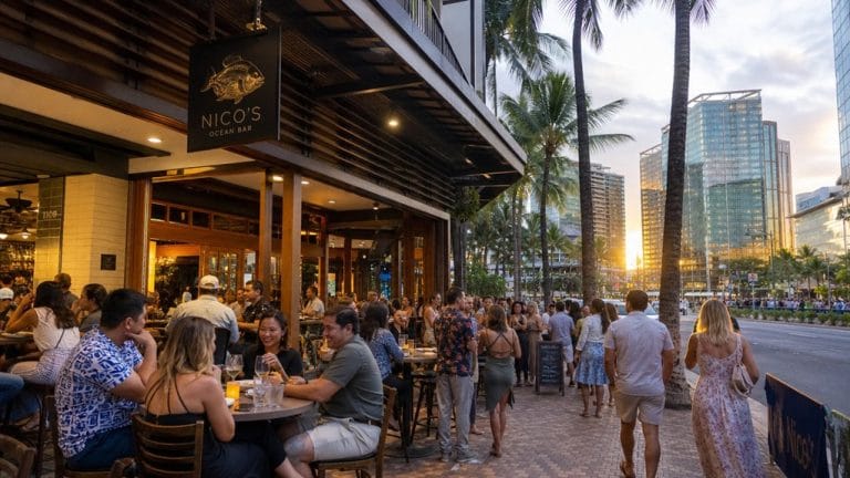 honolulu happy hour best deals